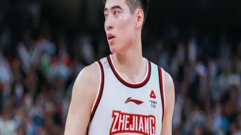 “切尔西青训营中场球员萨科伊本有望今晚首发出场，却不幸食物中毒”